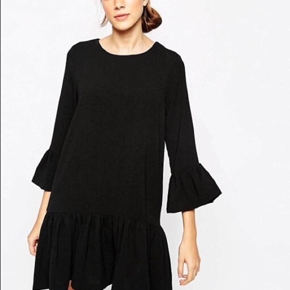 Gianni Black Santa Monica Dress Fluted Sleeves